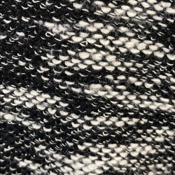 14th & UNION Black & White V-Neck Knit Tunic Top M - Picture 6 of 11
